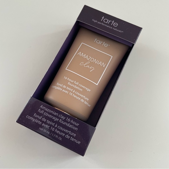 TARTE
Amazonian Clay 16-Hour Full
Coverage Foundation in 37S Medium Tan Sand - Picture 4 of 4